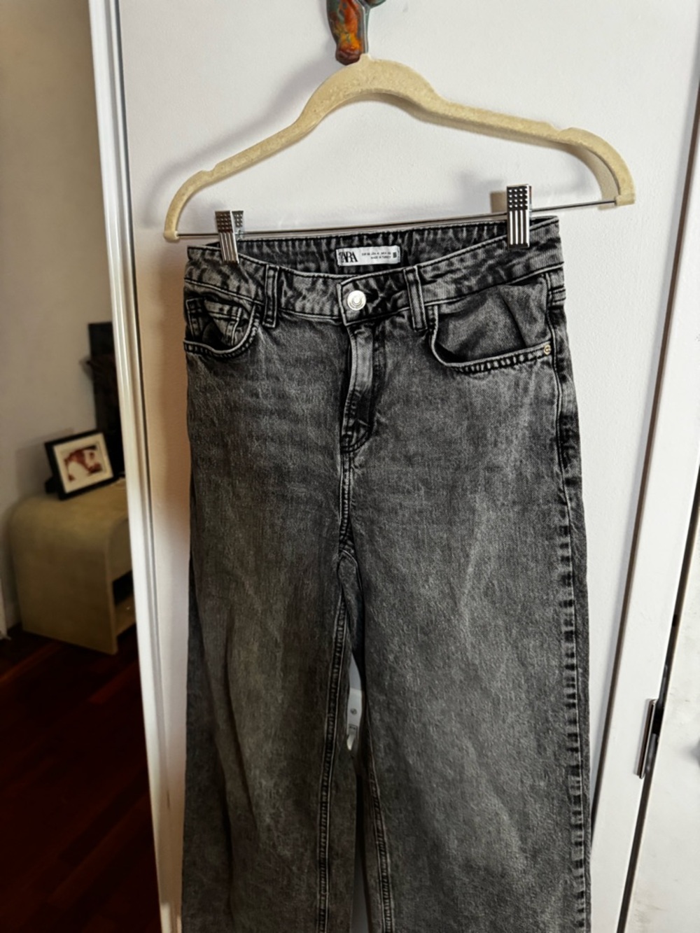 Zara Washed Black Cropped Wide-Leg Cropped Jeans - Picture 4 of 6